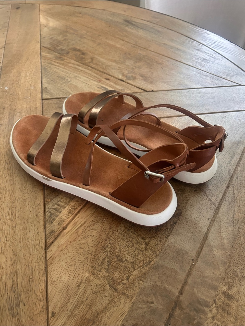 Clarks Women's Brown Strappy Slingback Sandals